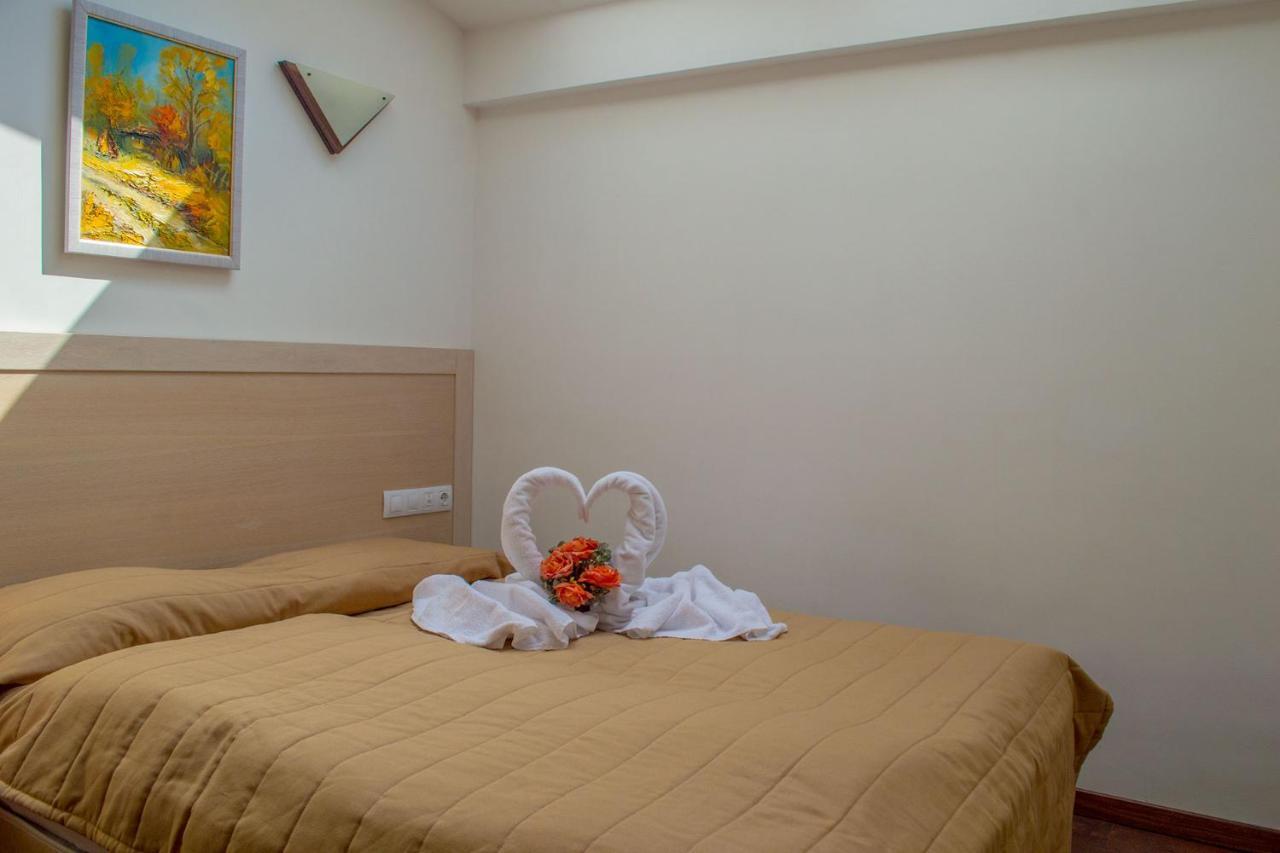 Winslow Infinity Aparthotel Банско Экстерьер фото