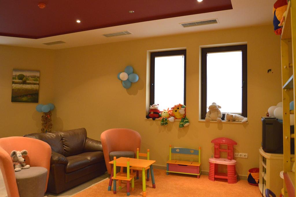 Winslow Infinity Aparthotel Банско Экстерьер фото